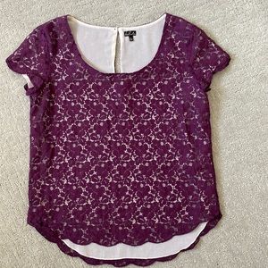 Aritzia Talula deep purple lace short sleeve top in size S
